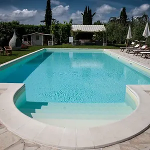  Apartment Cevoli Country Italy