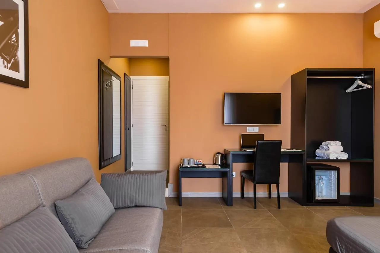 Bh Napoli Railway Hotel 2*, Naples Italy